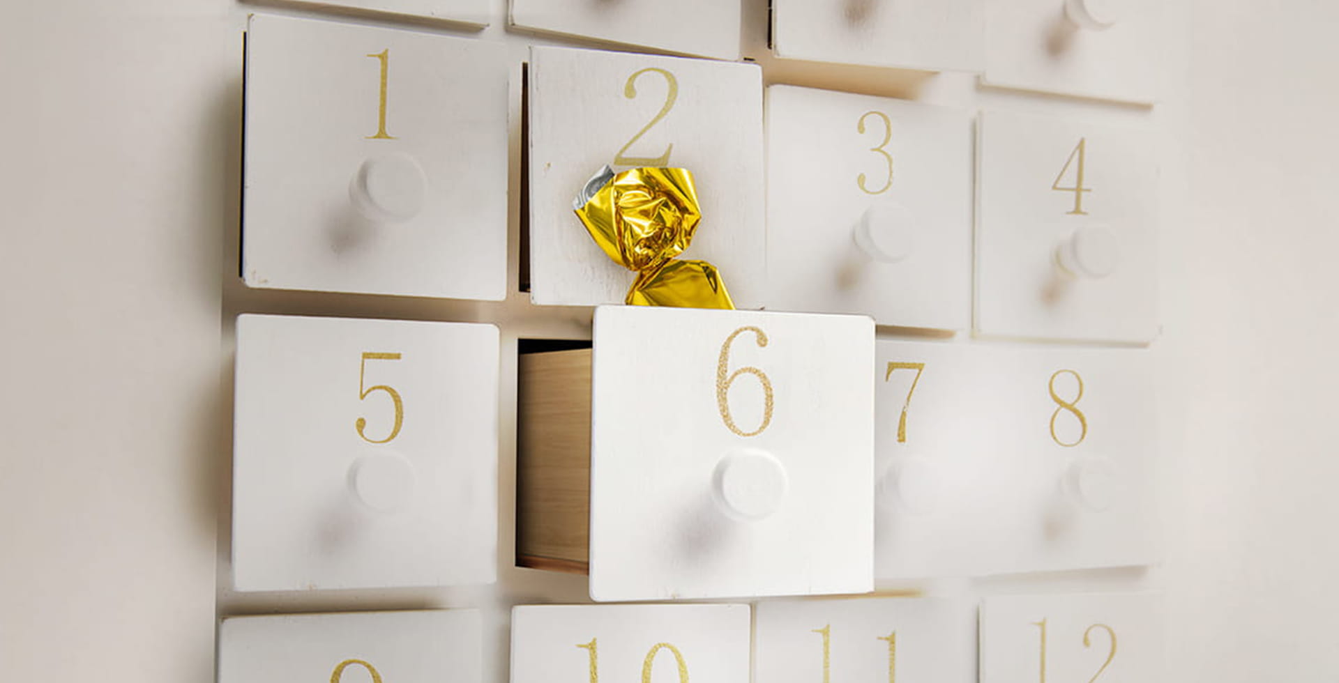 專家訪問：港低息利經濟銀行地產風險可控| 安聯投資